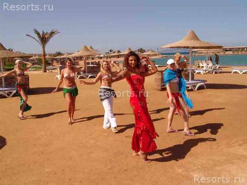 Desert Rose Resort 37